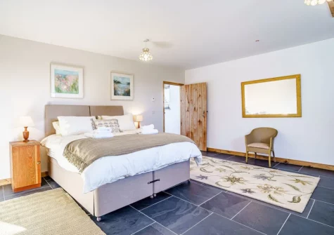 Bedroom #3 at Glowty Newydd, Llandissilio