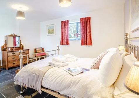 Bedroom #4 at Glowty Newydd, Llandissilio
