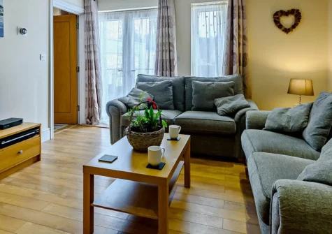 Grassholm Cottage, Tenby is a cosy two-bedroom retreat blending traditional charm with modern comforts, ideal for family getaways. Located near iconic beaches and attractions, it offers easy access to the Pembrokeshire Coast Path and scenic walks.