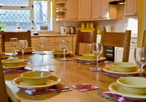 The dining area at Green Acre Cottage, Kilgetty