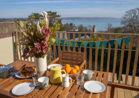 The balcony & alfresco dining area at Gweld y Mor, Saundersfoot