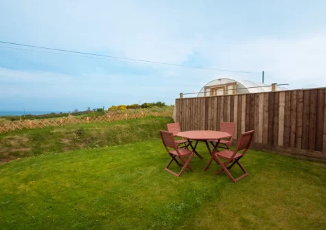 The garden & alfresco dining area at Hafan Penrhyn, LLanrhian