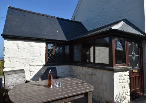The patio & alfresco dining area at Hafan Penrhyn, LLanrhian