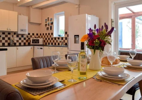 The kitchen & dining area at Hafan, Tenby