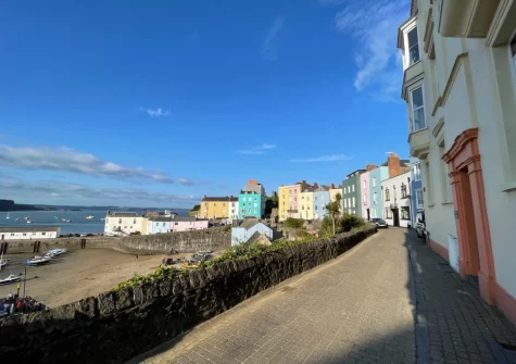 Harbour Beach View is centrally located in the heart of Tenby, 100 metres from the beach, shops & bars