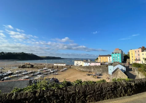 Harbour Beach View is centrally located in the heart of Tenby, 100 metres from the beach, shops & bars