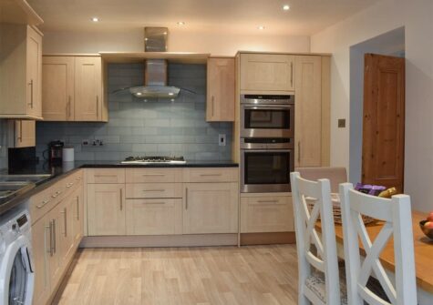 The kitchen at Holly Cottage, Haverfordwest