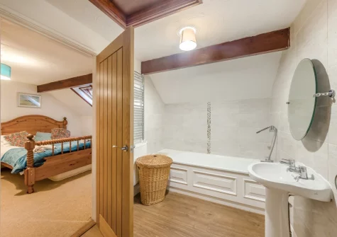 Bedroom #1 en-suite bathroom atHunter's Hollow, St Florence