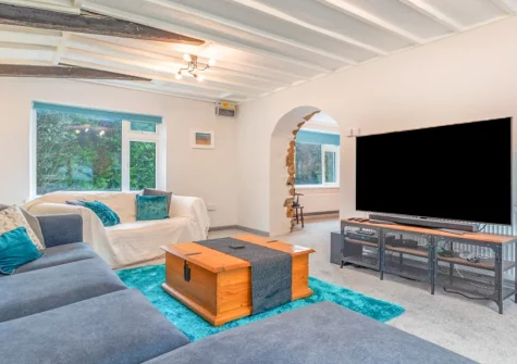 The living room at Incline Villa, Saundersfoot