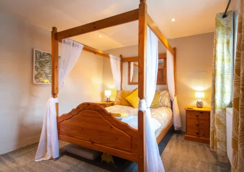 The bedroom at Llety Wen, New Moat