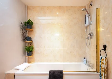 The bathroom at Llety Wen, New Moat