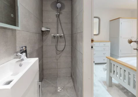 Bedroom #1 en-suite shower room at Llyn Orta, Llanbedrog