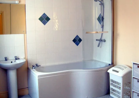 The bathroom at Mabel's Haven, Tenby