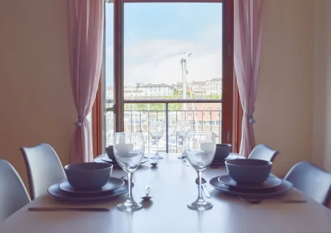 The dining area at Marina Retreat, Milford Haven