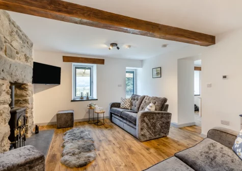 The living room at Minffordd, Penmaenpool