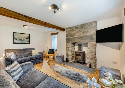 The living room at Minffordd, Penmaenpool