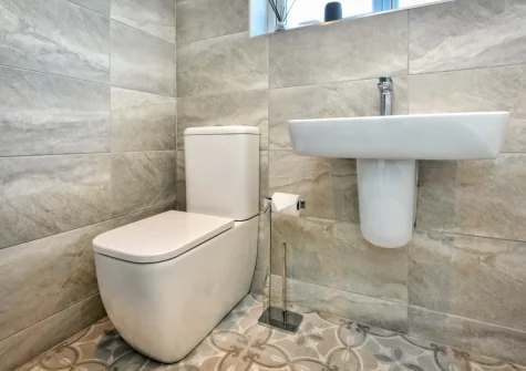 The bathroom at Mor a Mynydd, Abersoch