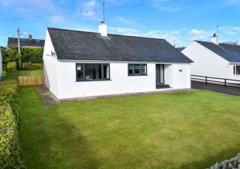 Mor a Mynydd is a spacious family-friendly bungalow, with stunning modern interiors, in a highly desirable location in Abersoch