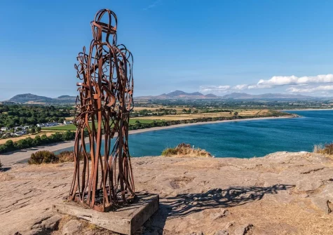 Morannedd is perfectly located exploring the stunning coastline, mountains & countryside of North Wales