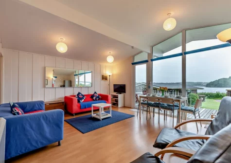 The living & dining area at Morning Tide, Burton Ferry