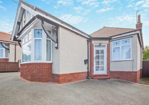 North Bay Bungalow is a charming bungalow with homely interiors & a suntrap south-facing garden
