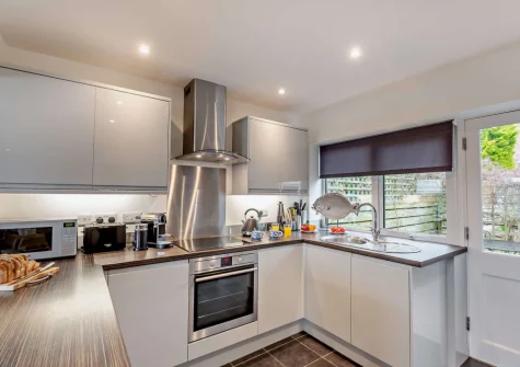 The kitchen at Nyth yr Wylan, Aberdovey