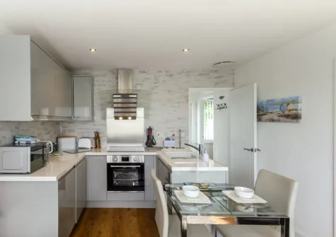 The kitchen & dining area at Ocean Breeze, Penally
