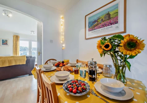 The dining area at Ol Tywydd, Broad Haven