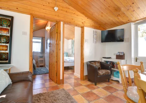 The living & dining area at Old Gardeners Lodge, Saundersfoot