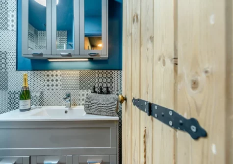 The bathroom at Oystercatcher Cottage, Llangwm