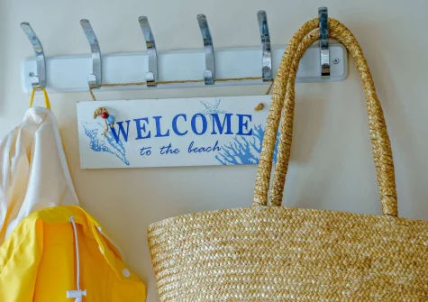 The entrance hall at Park Place Court 3 Plas Bach, Tenby