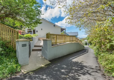 Pencoed is an idyllic holiday home just metres from a sandy beach & the scenic Pembrokeshire Coast Path