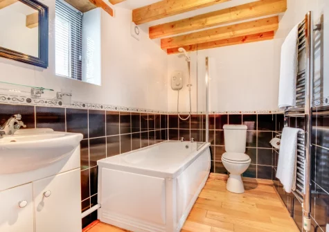 The bathroom at Primrose Cottage, Haverfordwest
