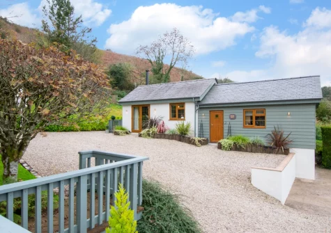 Pwdin Bach is a detached country cottage, with stylish contemporary interior, in a secluded location deep in the Welsh countryside