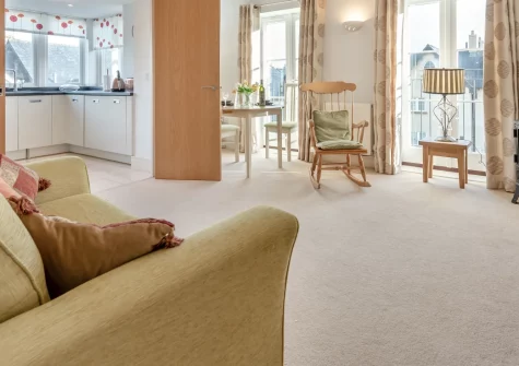 Rhodewood Apartment, Saundersfoot is a stylish single-storey retreat just 700 metres from the beach, featuring contemporary coastal interiors, a communal garden with sunny patio, and easy access to Pembrokeshire's magnificent coast path.
