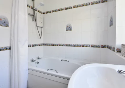 The bathroom at Rockpools at 135 Cae Du, Abersoch