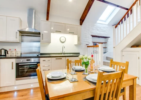 The kitchen & dining area at Rose Cottage, Haverfordwest