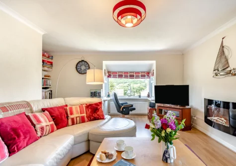The living room at Sanderling House, Dale