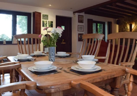 The dining area at Sardis Cottage, Kilgetty