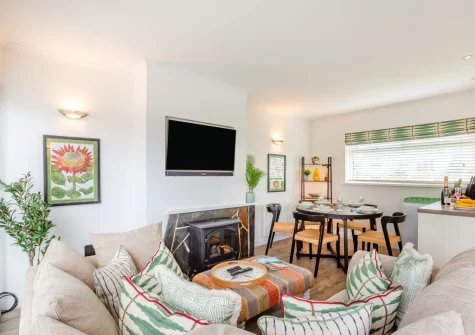 The living area at Sea Breeze, 40 Cae Du, Abersoch