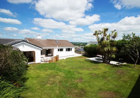 The garden, patio, barbecue & alfresco dining area at Sea Heights, Saundersfoot