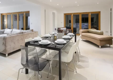 Sea Heights, Saundersfoot is a stylish 4-bedroom modern cottage with stunning bi-fold doors, sea views, and easy beach access. Explore Pembrokeshire's coast, family attractions, and charming towns. Perfect for memorable seaside holidays.