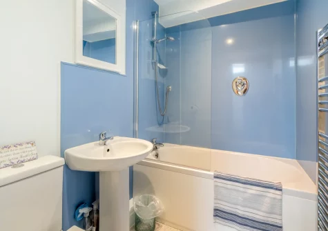 The bathroom at Seacove, Saundersfoot