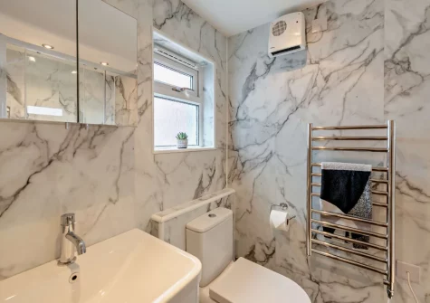 The shower room at Seashells, Saundersfoot