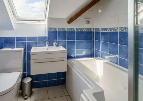 The first floor bathroom at Skerry Back, Saundersfoot