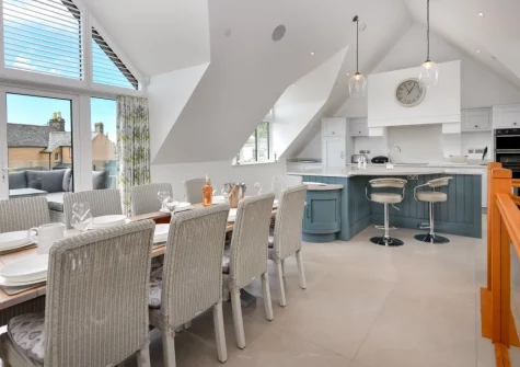 The kitchen & dining area at Skylark, Abersoch