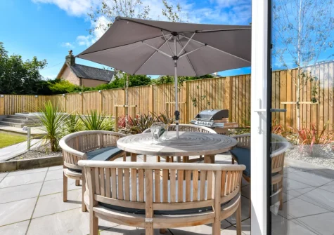 The patio, barbecue & alfresco dining area at Skylark, Abersoch