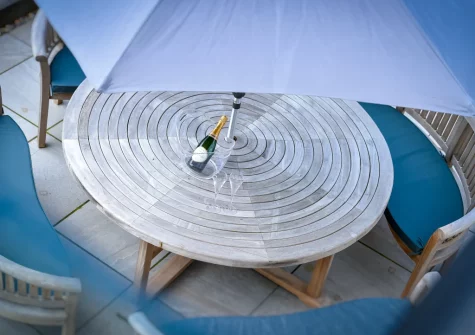 The patio, barbecue & alfresco dining area at Skylark, Abersoch