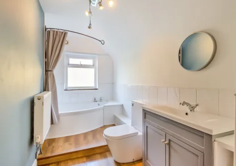 The bathroom at Slate Trail Retreat, Cwm Penmachno