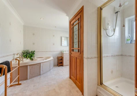 The bathroom at Somerville, Tenby